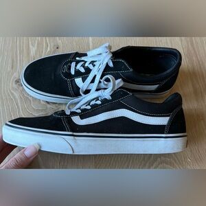 Vans old skool black and white womens size 11